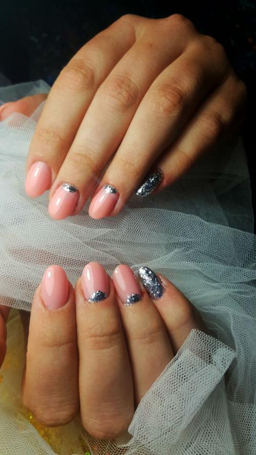 Что нужно для наращивания ногтей список. Что нужно для наращивания ногтей: список материалов и инструментов для домашней процедуры