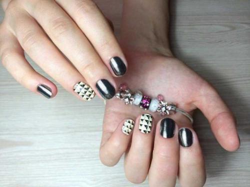 Простые рисунки на коротких ногтях. Лучший маникюр на короткие ногти (200 фото) — эксклюзивный дизайн и новинки маникюра 2019-2020 года. Только модный и великолепный дизайн маникюра