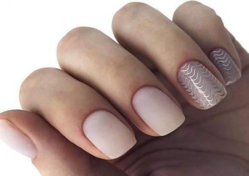 Прозрачный шеллак на ногтях. Прозрачный нейл-арт: за и против