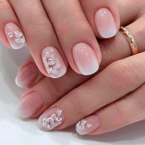 Французский маникюр 2022:  модные тенденции, двойной френч, варианты комбинирования + 270 фото идей