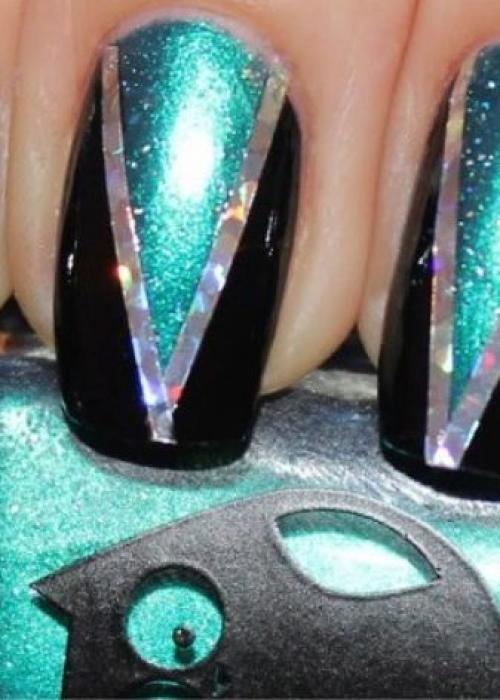 Как клеить полоски на гель-лак. Способ 1 — Маникюр с полосками — лентами 03