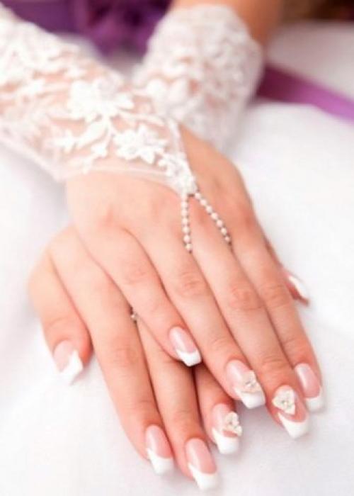 Белый френч 2019 новинки. Новинки френч маникюра — 170 фото лучших идей. Самые популярные виды маникюра, необычный и оригинальный дизайн, отзывы, рекомендации мастера 26