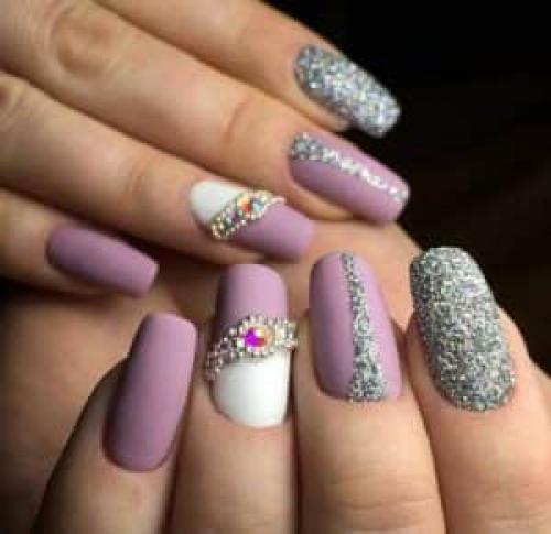 Как правильно клеить стразы на ногти. Технология выкладки страз на ногтях 10