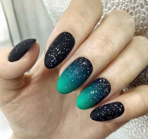 Как добавить глиттер или другие украшения в розово-черный новогодний маникюр. Идеи черного блестящего маникюра