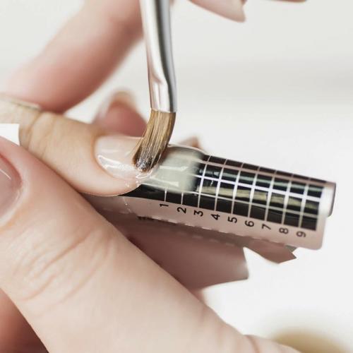 Проблемы с нарощенными ногтями: почему они могут отваливаться 01 Проблемы с нарощенными ногтями: почему они могут отваливаться 01