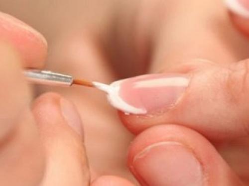 Французский маникюр без полосок. Маникюр от руки 10