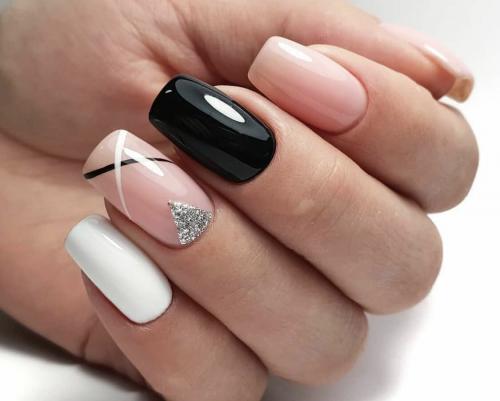 Как правильно подобрать форму ногтей для чёрно-розовой комбинации. Оттенки розового лака, гармонирующие с черным