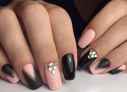 Как правильно подобрать форму ногтей для чёрно-розовой комбинации. Оттенки розового лака, гармонирующие с черным