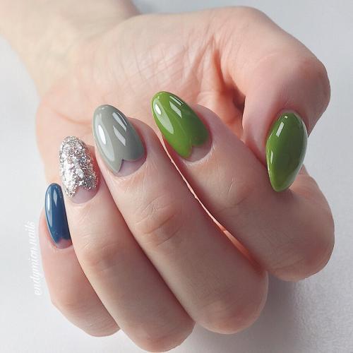 Как правильно наносить черные сердечки на розовый маникюр. Сделано с любовью: маникюр с сердечками