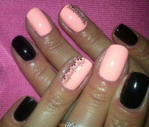 Черно-розовый маникюр: 10 стильных идей для дизайна ногтей 05