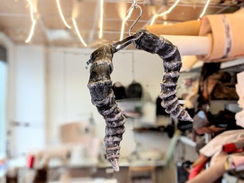 Как сделать объемные рога своими руками. Туториал по изготовлению рогов