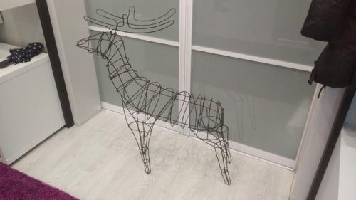 Как сделать рога оленя из проволоки. Новогодний олень из проволоки своими руками