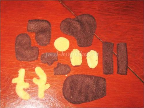 Как сделать рождественского оленя своими руками. Новогодний олень своими руками: несколько простых вариантов изготовления 32 Как сделать рождественского оленя своими руками. Новогодний олень своими руками: несколько простых вариантов изготовления 32