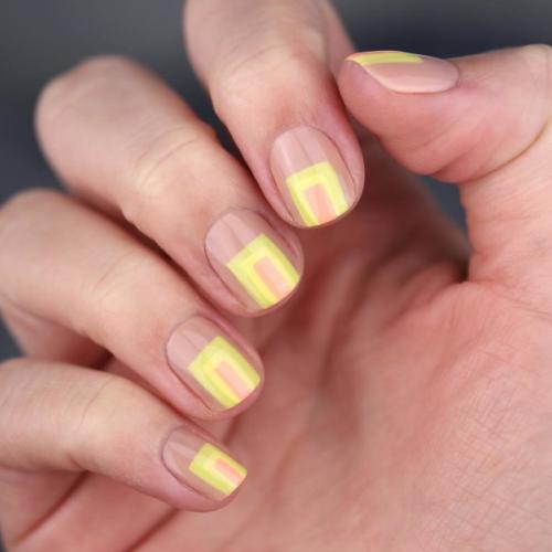 Маникюр в бежевых тонах 2023