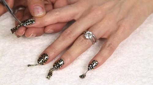 Можно ли использовать фольгу для ногтей несколько раз. Разновидности материала