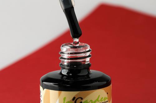 База под гель для наращивания. Виды баз и различия