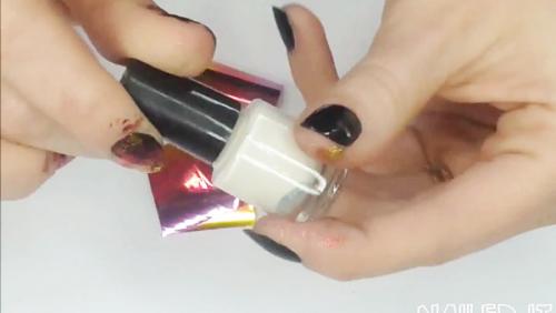 Какие бывают виды мягкой фольги для ногтевого искусства. Что потребуется