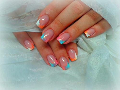 Стильный маникюр под розовое свадебное платье: идеальные решения для невесты 18 Стильный маникюр под розовое свадебное платье: идеальные решения для невесты 18