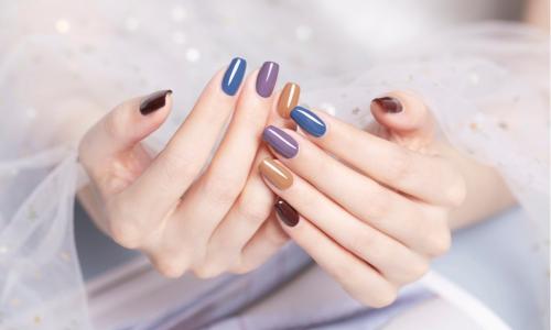 Какой маникюр подойдет под розовое платье: 5 стильных идей 01 Какой маникюр подойдет под розовое платье: 5 стильных идей 01