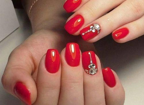 Почему гель-лак отходит от базы. Как исправить, если гель-лак отслаивается пленкой