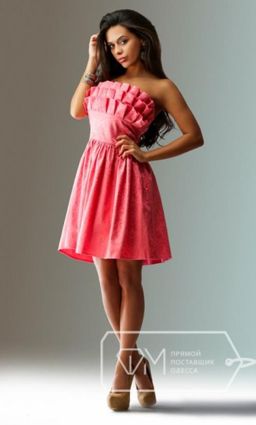 С чем носить розовое платье на вечернее мероприятие. Розовое платье – женственный предмет одежды