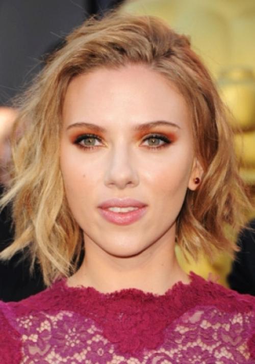 Идеи стильных причесок для коротких волос.. Особенности укладки на короткие волосы 08