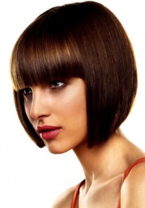 Идеи стильных причесок для коротких волос.. Особенности укладки на короткие волосы 10