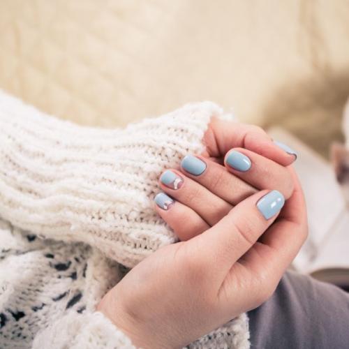 Как наносить гель на ногти. Как сделать гелевый маникюр в домашних условиях? Советы и правила