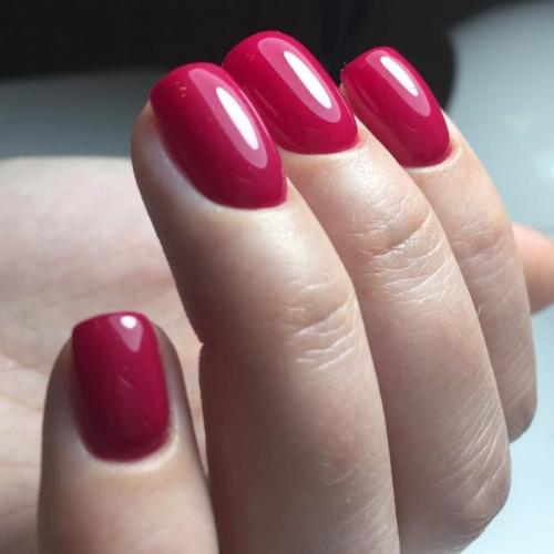 Маникюр под малиновое платье: идеи и советы 06 Маникюр под малиновое платье: идеи и советы 06