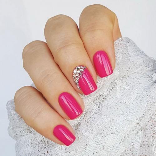 Маникюр под малиновое платье: идеи и советы 03 Маникюр под малиновое платье: идеи и советы 03