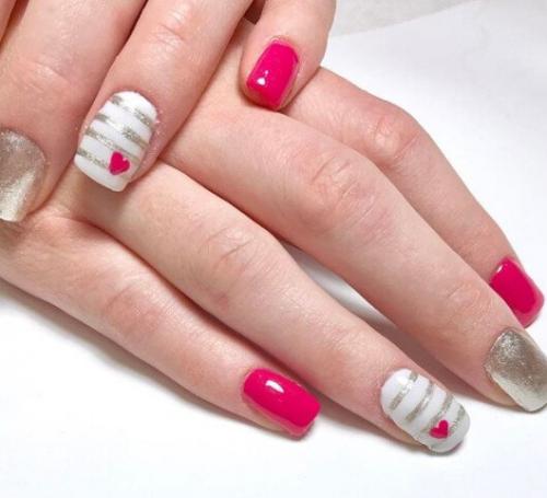 Какие цвета можно сочетать с малиновым в маникюре. Варианты малинового маникюра