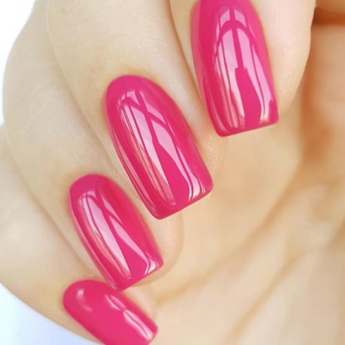 Маникюр под малиновое платье: идеи и советы 05 Маникюр под малиновое платье: идеи и советы 05