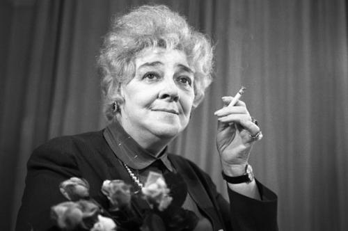 Не держитесь за длину и вялые хвостики. 13 острых цитат невероятной Фаины Раневской, которые должна прочитать каждая женщина