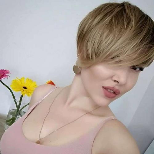 Стрижки на короткие волосы для женщин 2023. Модные женские стрижки на короткие волосы 2023 года и 80 фото для вдохновения 16 Стрижки на короткие волосы для женщин 2023. Модные женские стрижки на короткие волосы 2023 года и 80 фото для вдохновения 16