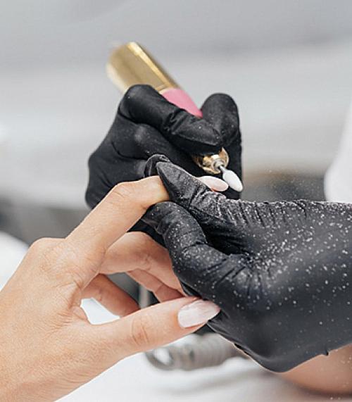 Почему не сохнет гель-лак. Почему гель-лак не сохнет в лампе: причины и способы избежать проблемы