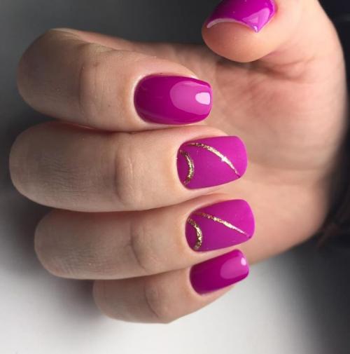 Какие акценты можно сделать в маникюре, чтобы он дополнил платье фуксии. Маникюр цвета фуксии: варианты сочетания оттенков