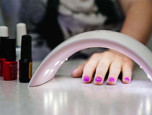 Почему не держится гель-лак на ногтях. Топ-5 причин, почему гель-лак не держится на ногтях