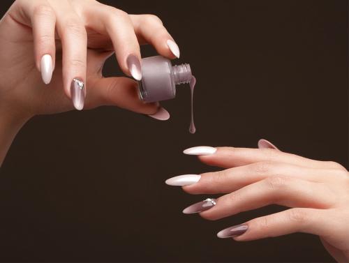 Почему не держится гель-лак на ногтях. Топ-5 причин, почему гель-лак не держится на ногтях