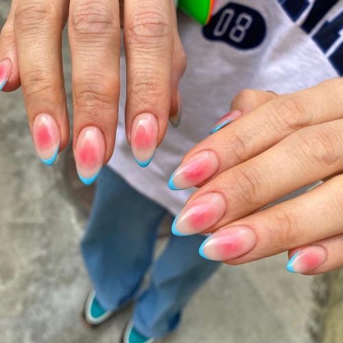 Красивый маникюр с корейскими иероглифами: как сделать дизайн на ногтях 13