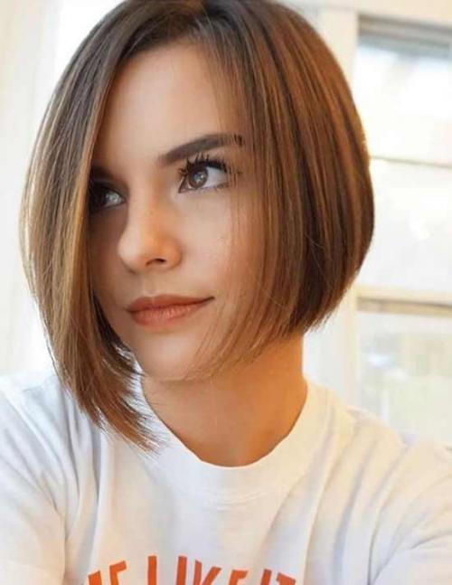 Практичная стрижка на средние волосы без укладки. Самые классные стрижки на средние волосы без укладки: фото