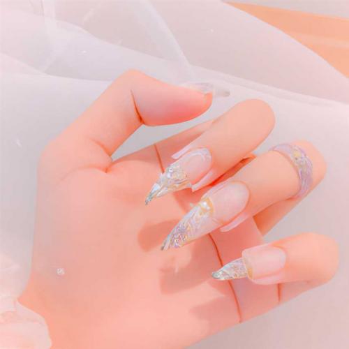 Белые ногти с иероглифами: оригинальный дизайн для стильных 22