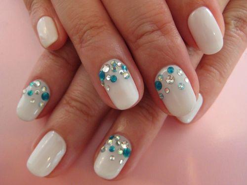 ᐉ Как клеить стразы на ногти шеллак. Мастер-класс: как приклеить стразы на шеллак