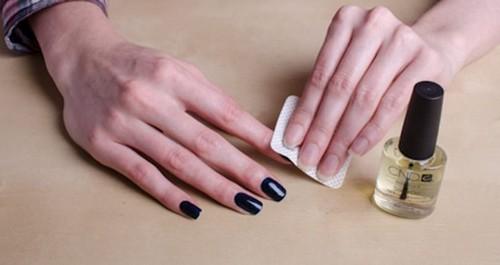 Можно ли снять гель-лак жидкостью для снятия лака. Как снимать покрытие гель-лаком с помощью ацетона