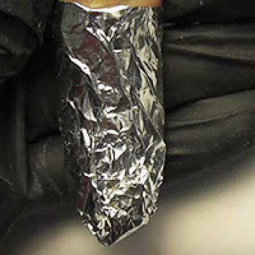 Как снять гель-лак дома без средства. Как снять гель-лак дома самостоятельно: лайфхаки