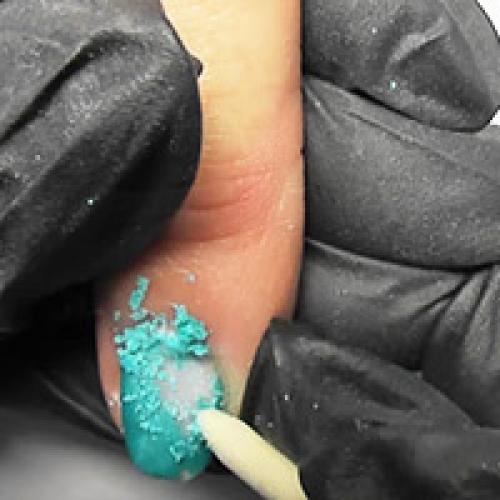 Как снять гель-лак дома без средства. Как снять гель-лак дома самостоятельно: лайфхаки