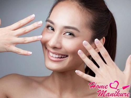 Как сделать кончики ногтей белыми. Отбеливание ногтей в домашних условиях