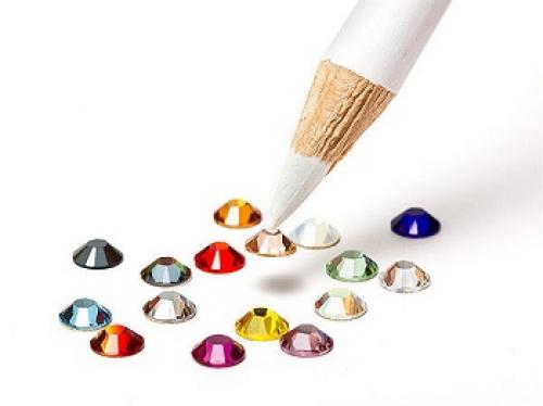 Стильный маникюр Как красиво клеить стразы на шеллак. Шеллак дизайн со стразами