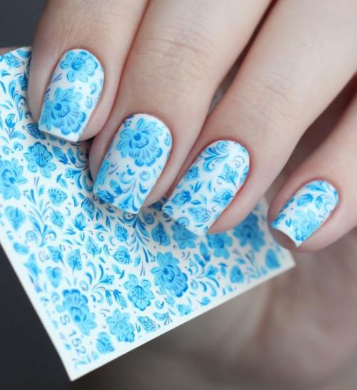 Как выбрать правильный оттенок голубого для маникюра. Правильное оформление маникюра в голубых тонах