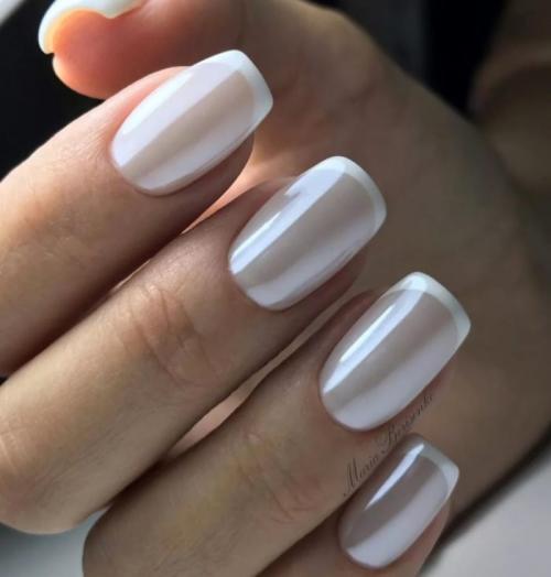 Маникюр на квадратные ногти френч. Квадратный френч на ногтях и новинки дизайна 2022 года