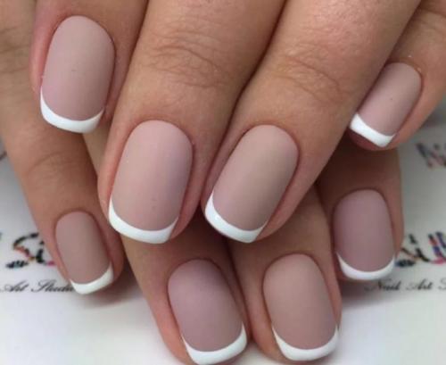 Маникюр на квадратные ногти френч. Квадратный френч на ногтях и новинки дизайна 2022 года